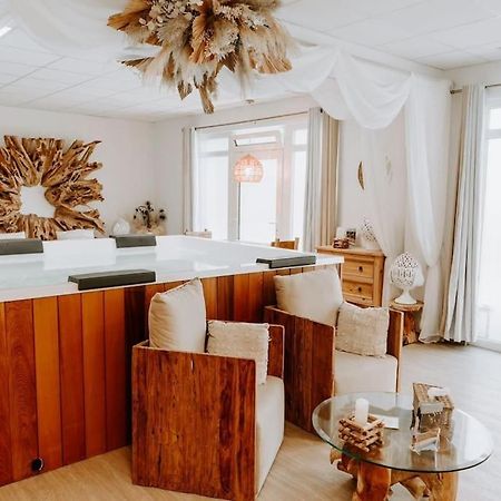 Suite De Charme Avec Jacuzzi Et Cabine Infrarouge Tubize Eksteriør billede