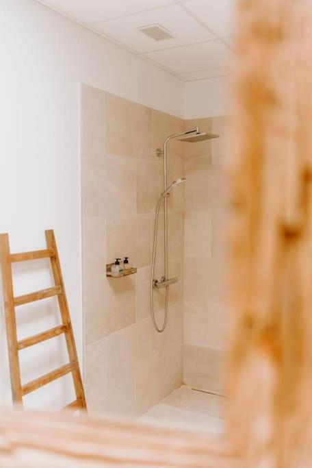 Suite De Charme Avec Jacuzzi Et Cabine Infrarouge Tubize Eksteriør billede